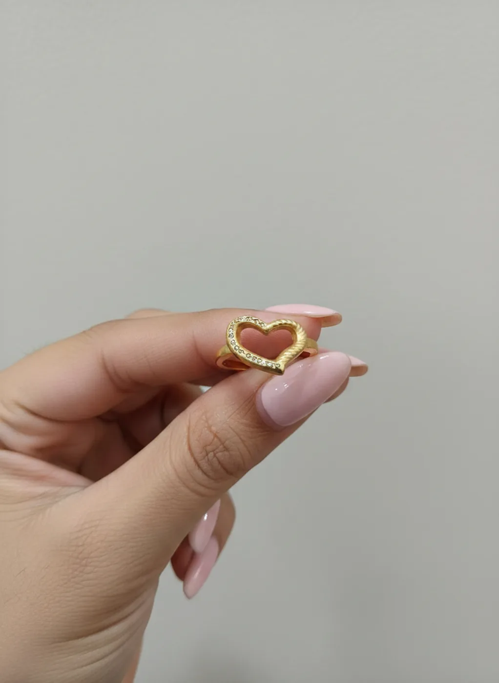 Gold-plated heart ring set with stones